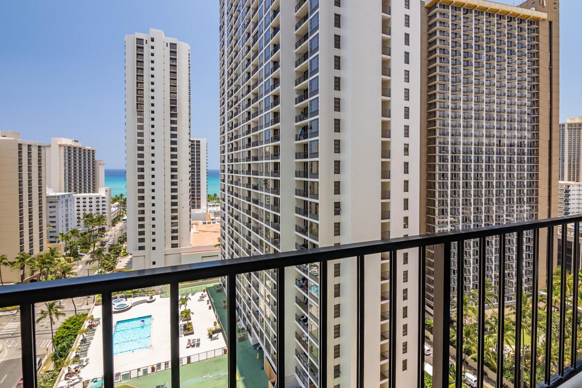 Beautiful 1Br, Steps To Waikiki Beach And Parking Honolulu Zewnętrze zdjęcie
