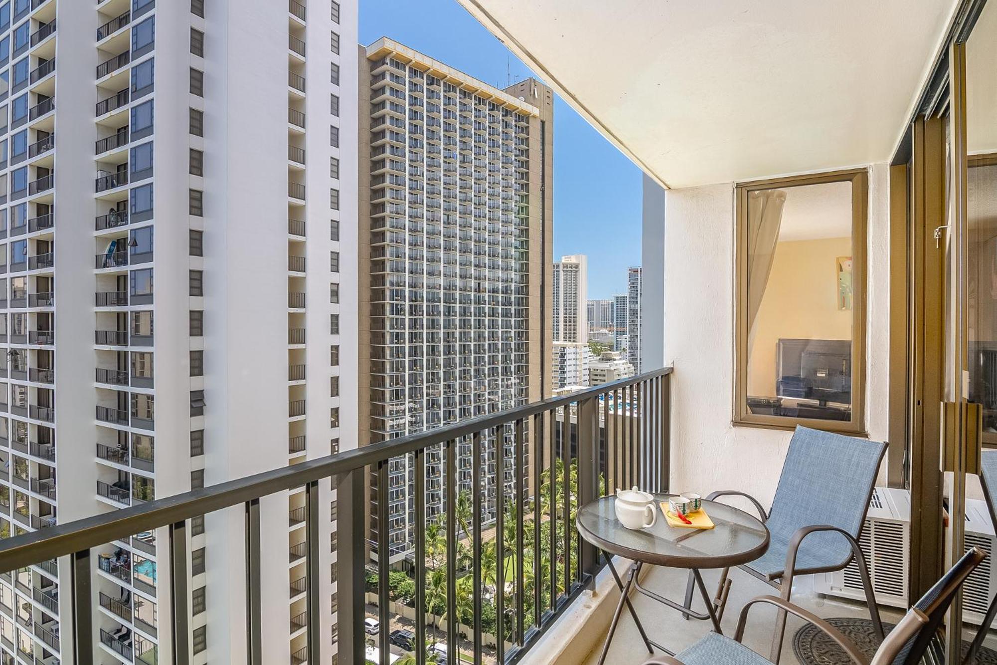 Beautiful 1Br, Steps To Waikiki Beach And Parking Honolulu Zewnętrze zdjęcie
